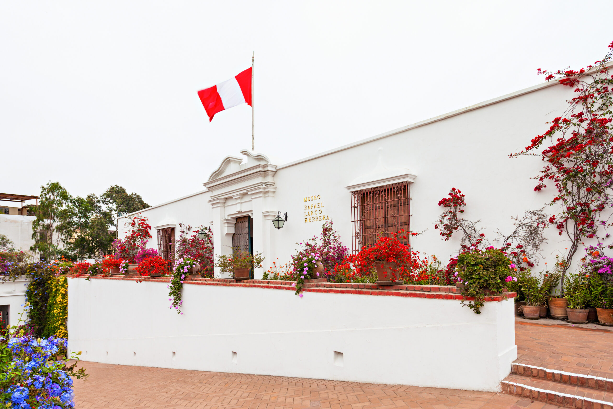 tourist information center larco