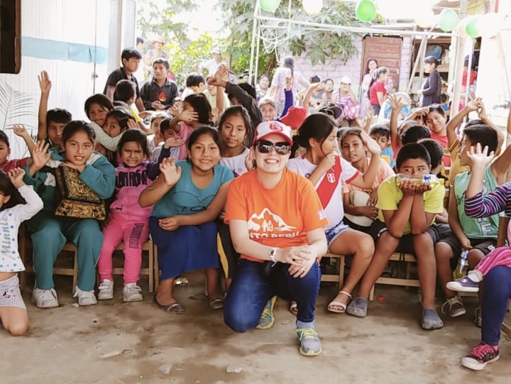 MAKING CHRISTMAS SPECIAL FOR PERUVIAN CHILDREN THROUGH INTO PERU TOURS